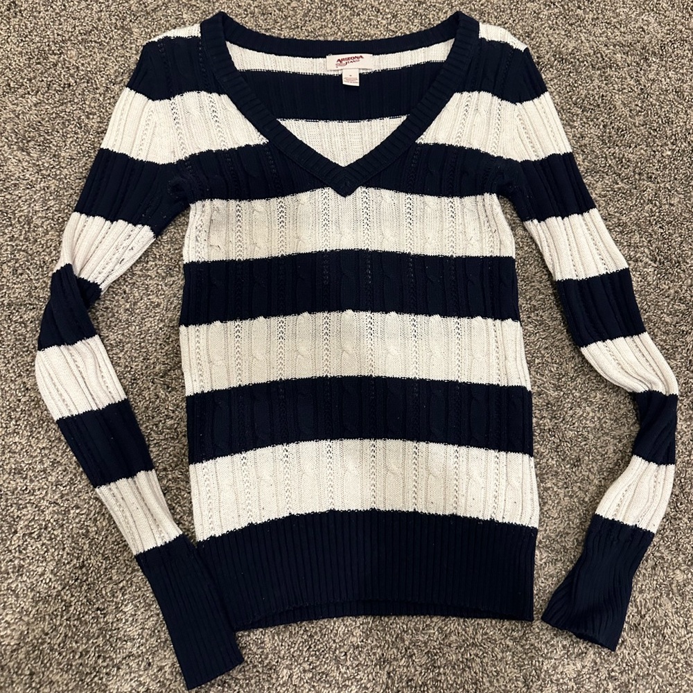 Arizona Jean Company Navy and White Striped V-Neck Cable Knit Sweater
